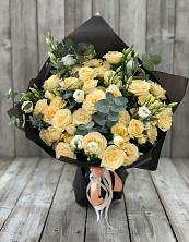 Букет цветов из:  Розы и Лизиантусы в Далматово
