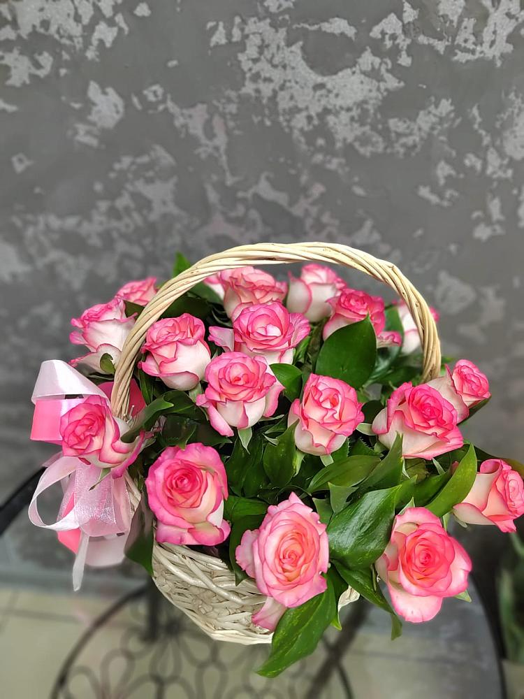 Цветочная композиция из Розы в корзине в Далматово
