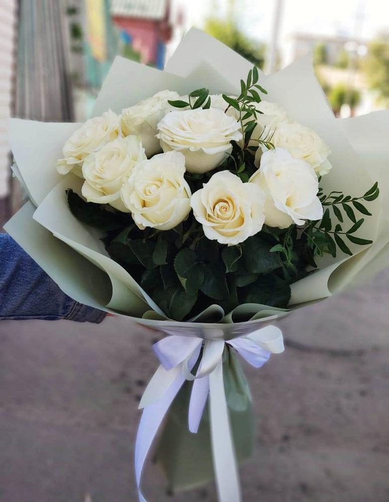 Букет Белые розы Проуд в Далматово