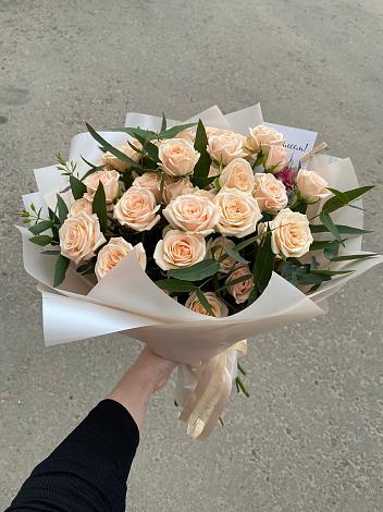 Букет Кремовые розы Латте в Далматово