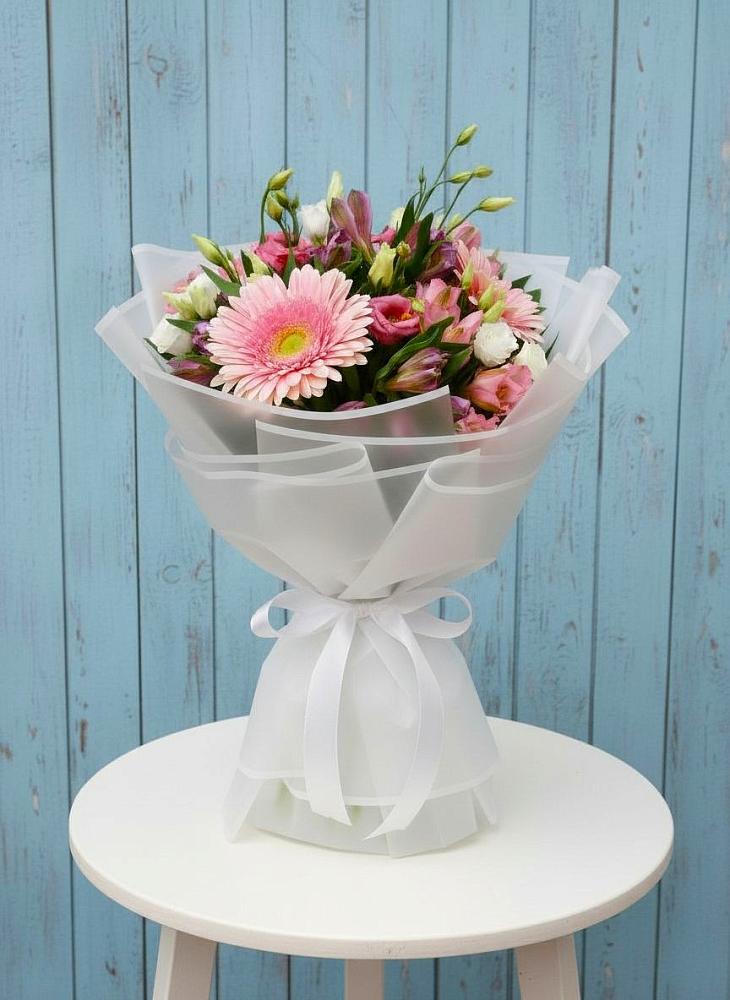 Букет цветов из: Герберы, Альстромерии и Лизиантусы в Далматово