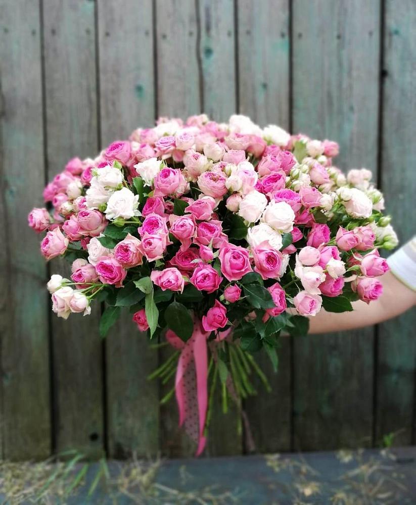 Букет Розовые кустовые розы Натали и Лав Лидия в Далматово