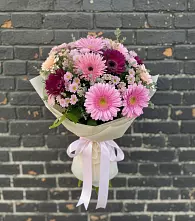 Букет цветов из:  Герберы и Хризантемы в Далматово