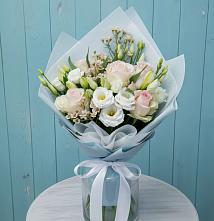 Букет цветов из:  Розы и Лизиантусы в Далматово