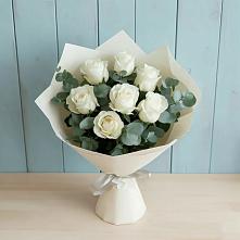 Букет Белые розы в Эвкалипте в Далматово