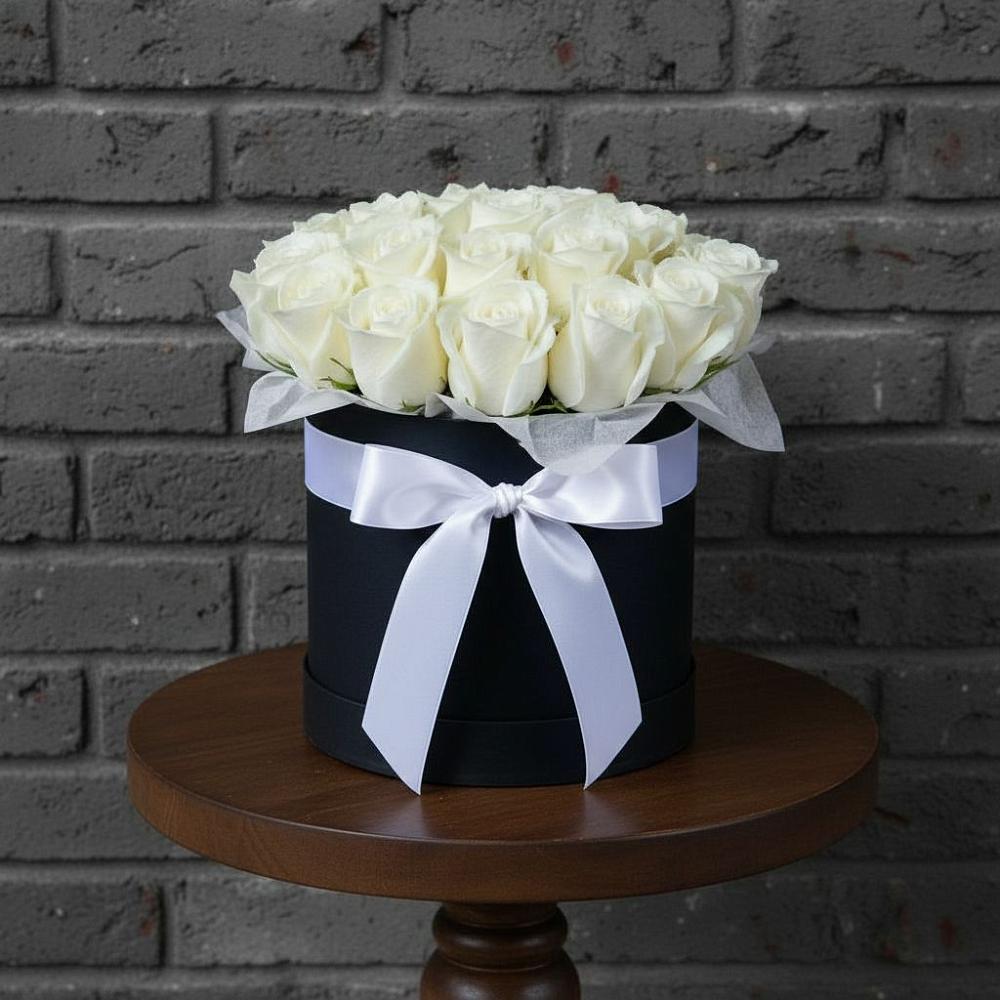 Цветочная композиция из Розы в шляпной коробке в Далматово